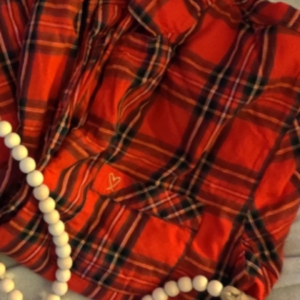 Victorias Secret red flannel set size sm. & Free gift